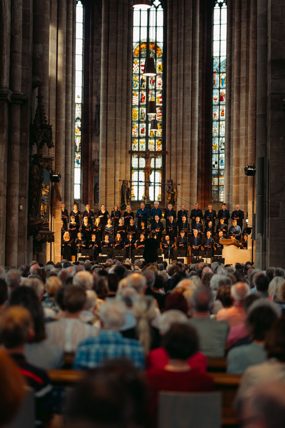 Chor des BR mit Peter Dijkstra in St. Sebald © Philip Kreibig